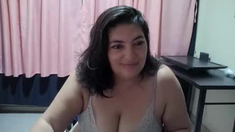 Lina Mara99 online show from February 11, 7:32 am