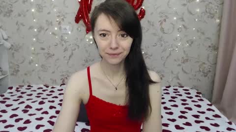 Lina Rouge online show from February 23, 4:01 am