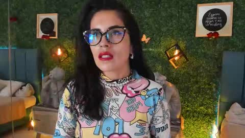 Lina  online show from March 4, 11:50 am