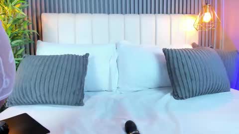 LinaGlam online show from November 5, 11:32 pm