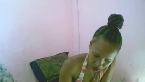 linah1123 online show from April 11, 5:05 pm