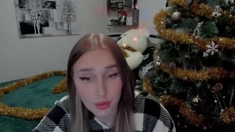 Lina online show from December 20, 8:12 pm