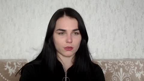 Linda online show from February 18, 7:43 pm