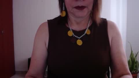 Linda Hanna online show from January 14, 4:01 pm