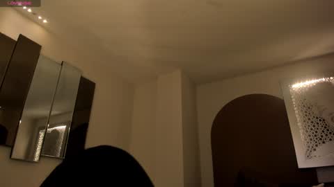 Snapshot of lindseymoss_ chatting on December 8, 5:55 pm Lindsey Moss online show from December 8, 5:55 pm