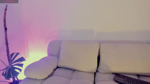 Snapshot of lindseymoss_ chatting on October 21, 12:14 am Lindsey Moss online show from October 21, 12:14 am