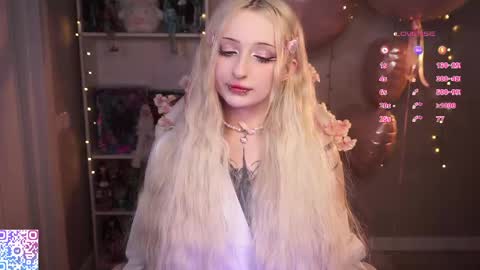 Lina online show from April 11, 10:24 pm