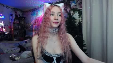 Lin online show from December 14, 9:42 pm