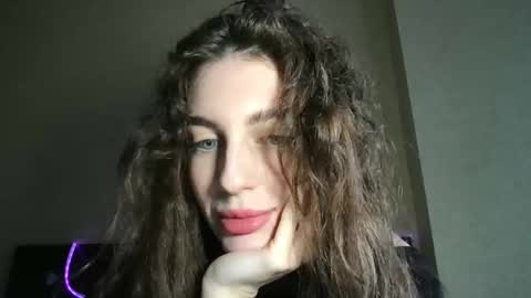 lipsylolly online show from February 18, 12:04 pm