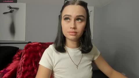 Snapshot of lisa__johnson chatting on October 21, 12:14 am lisa__johnson online show from October 21, 12:14 am