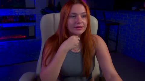 lisa_elfy online show from September 23, 3:32 pm