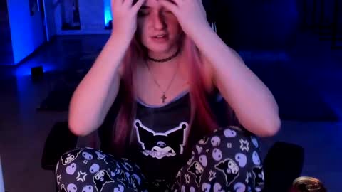 lisa_elfy online show from February 11, 11:01 pm