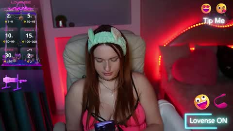 lisa_elfy online show from October 2, 6:24 pm