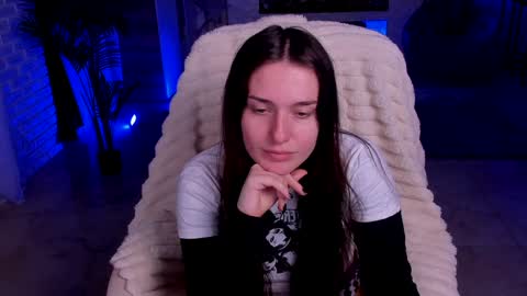 lisa_elfy online show from January 20, 4:01 pm