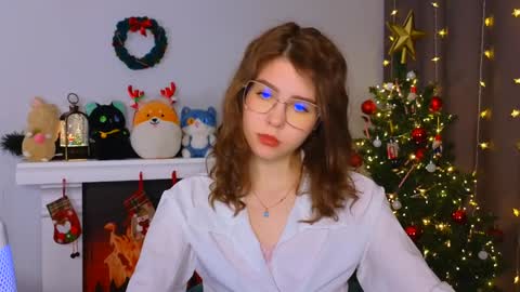  Lisa  online show from January 8, 11:52 pm