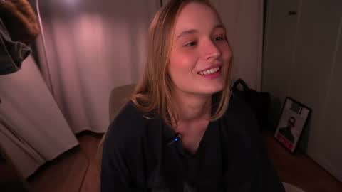 Elisabeth or Lisa online show from March 29, 8:41 pm