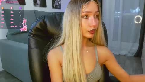 Lisa online show from November 10, 1:50 pm