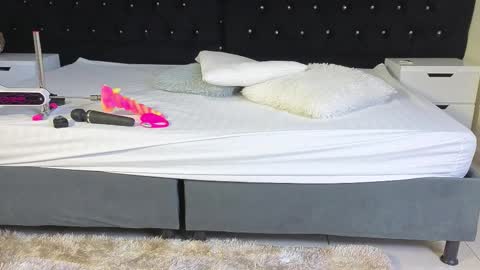 lisa_sweetas online show from March 20, 3:11 am