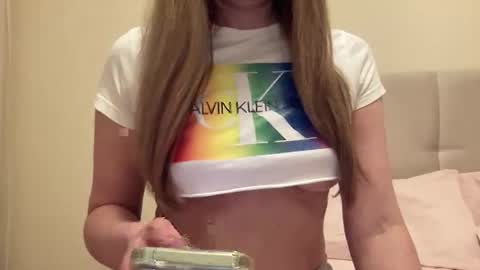 Lisa online show from March 31, 4:51 pm