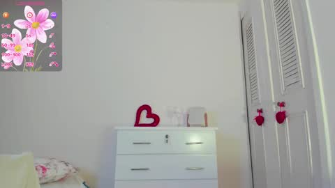 LisaHadwiin online show from September 13, 8:06 pm