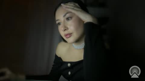 lisandriaa online show from April 3, 8:29 pm