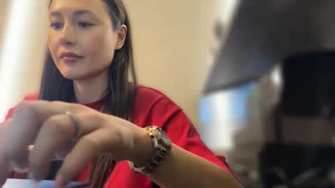 lisandriaa online show from April 12, 11:24 am