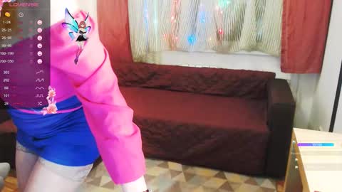Snapshot of lisetmonro_ chatting on October 21, 3:49 pm Hellomy name is Liset online show from October 21, 3:49 pm