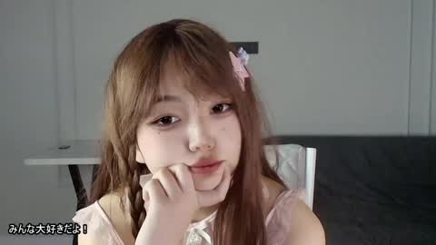 Lissa online show from April 16, 8:08 pm