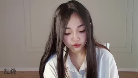 Lissa online show from April 18, 7:58 pm