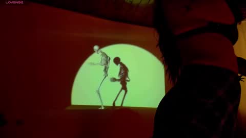 Liss online show from October 20, 3:59 pm