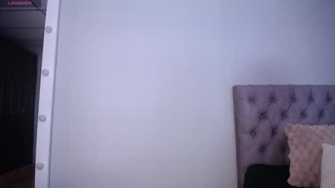 Snapshot of litle_lola chatting on September 23, 10:35 am LOLA online show from September 23, 10:35 am