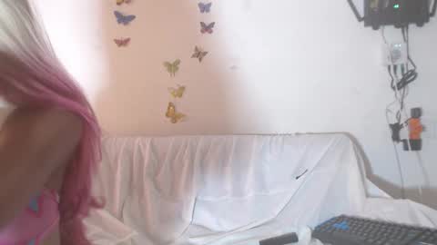 litte_ebonyx online show from January 13, 7:40 pm