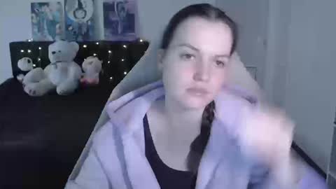 little__flowers online show from March 14, 11:00 am