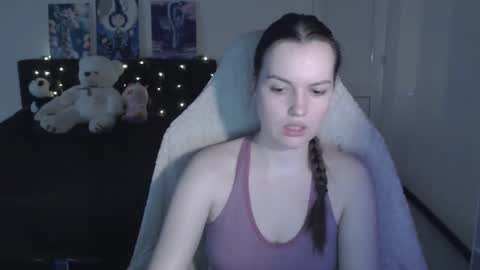 little__flowers online show from February 27, 9:31 am