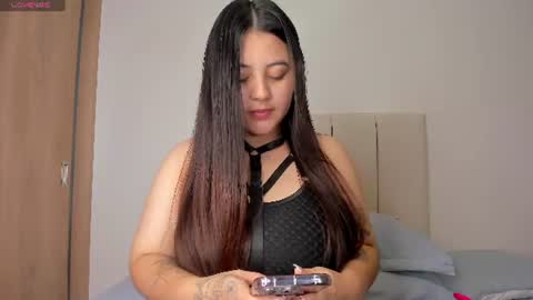 Independent model carolina online show from July 31, 7:15 pm