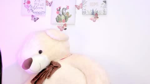    online show from May 28, 11:08 am