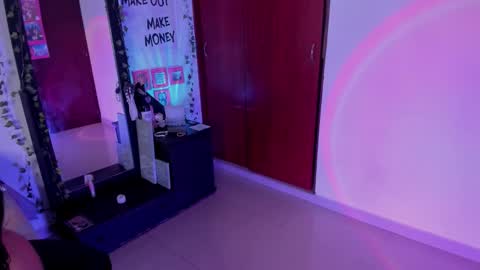 kayla  Instagram kayla 71082 online show from February 13, 11:50 pm