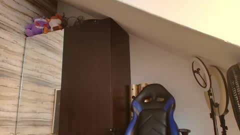 little_mayy online show from February 28, 3:00 pm