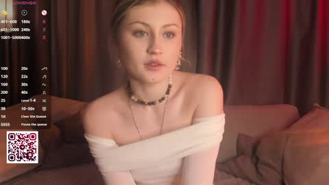 Kiki online show from May 30, 8:56 am