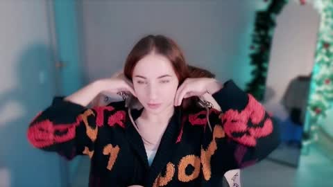 little_pretty_woman online show from December 18, 8:09 am