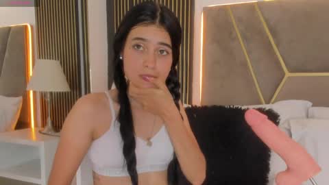 Molly online show from April 18, 7:29 pm