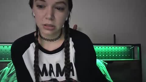 Snapshot of littlejessielov chatting on September 29, 6:51 am Jessie online show from September 29, 6:51 am