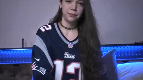 Snapshot of littlejessielov chatting on November 1, 6:06 am Jessie online show from November 1, 6:06 am