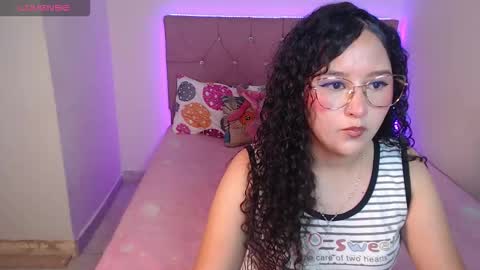 isabella online show from February 12, 1:57 pm