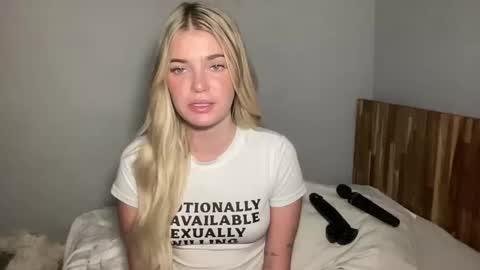 Marciabrady online show from March 29, 8:13 am