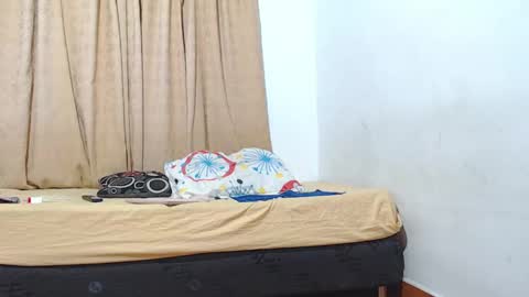 Snapshot of littlemia_777 chatting on September 22, 3:38 am  Mia online show from September 22, 3:38 am