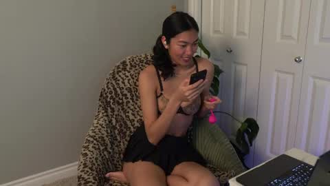 Kira online show from April 12, 5:21 am
