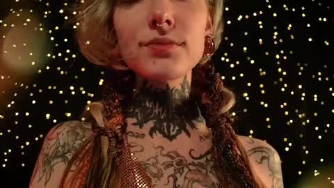 Niki  free tg channel with some photos gifs and info about streams  online show from March 15, 2:30 pm