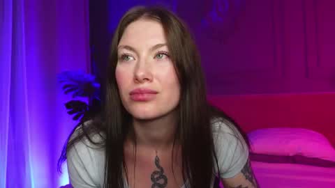 Liv 3 online show from November 25, 2:52 pm