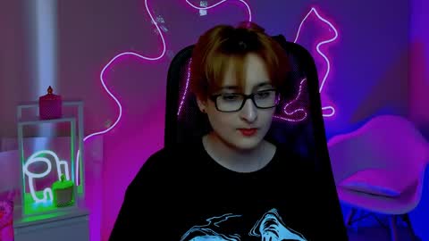 LixeLuna online show from April 3, 6:33 am